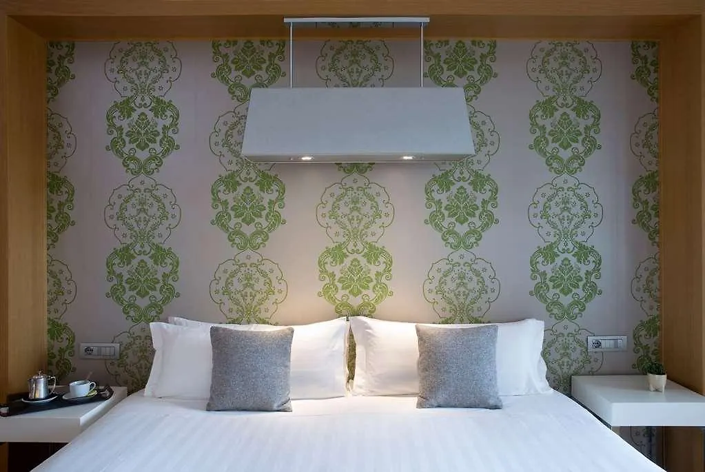 Wyndham Rome Midas 4*,