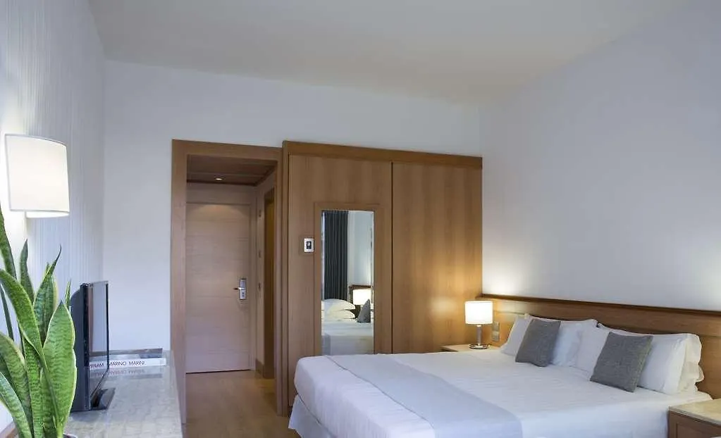 **** Hotel Wyndham Rome Midas Włochy